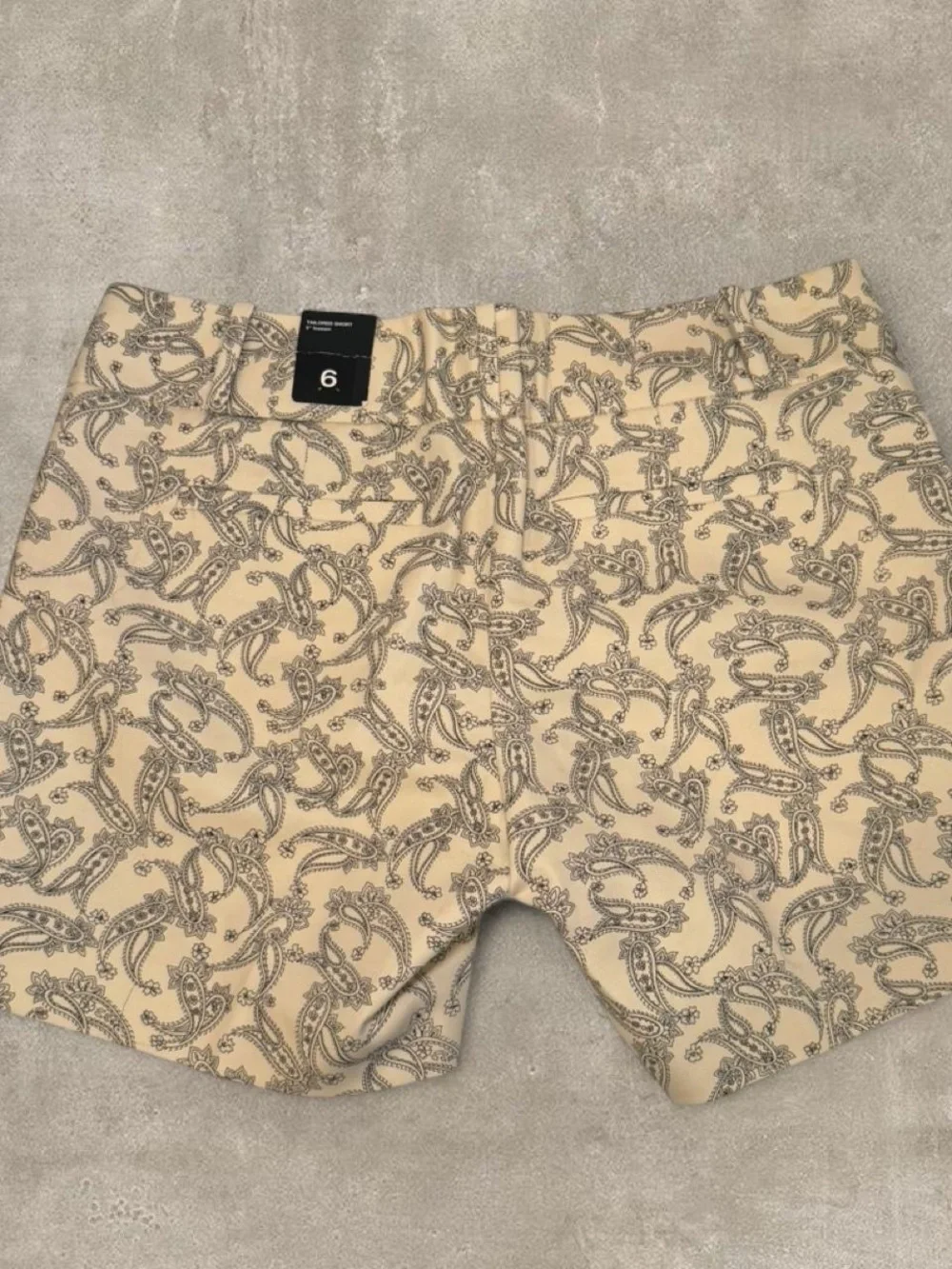 The Limited tailored flat